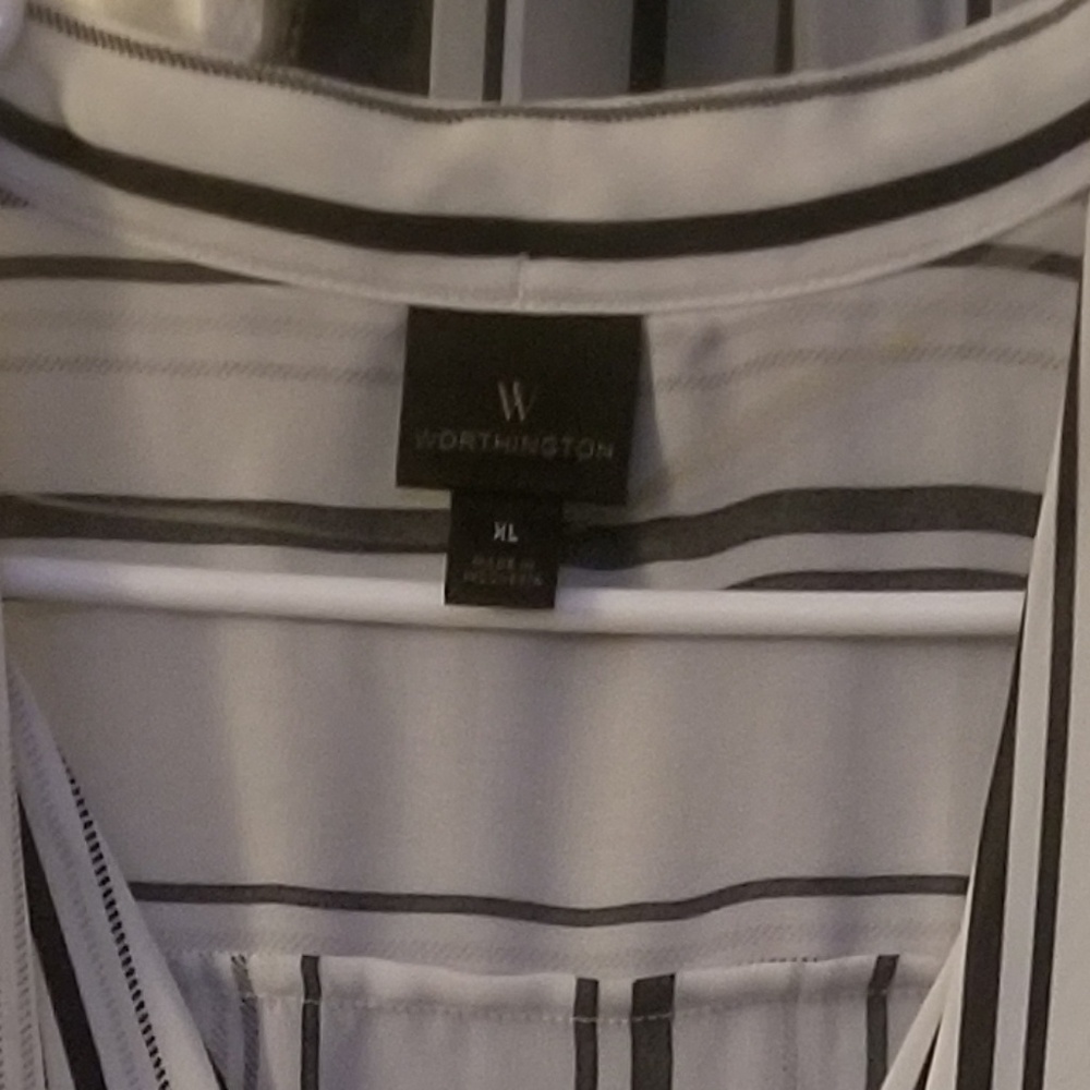 Blouse - Picture 5 of 5